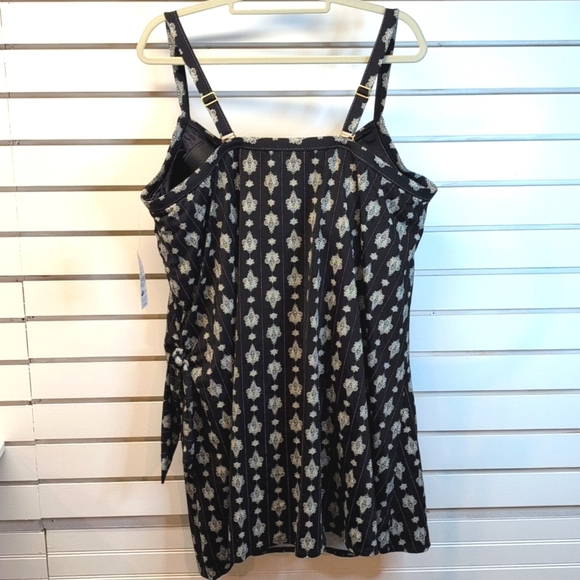 Lands' End UPF 50 Sweetheart One-Piece Swim Dress Size 26W NWT - Picture 4 of 11